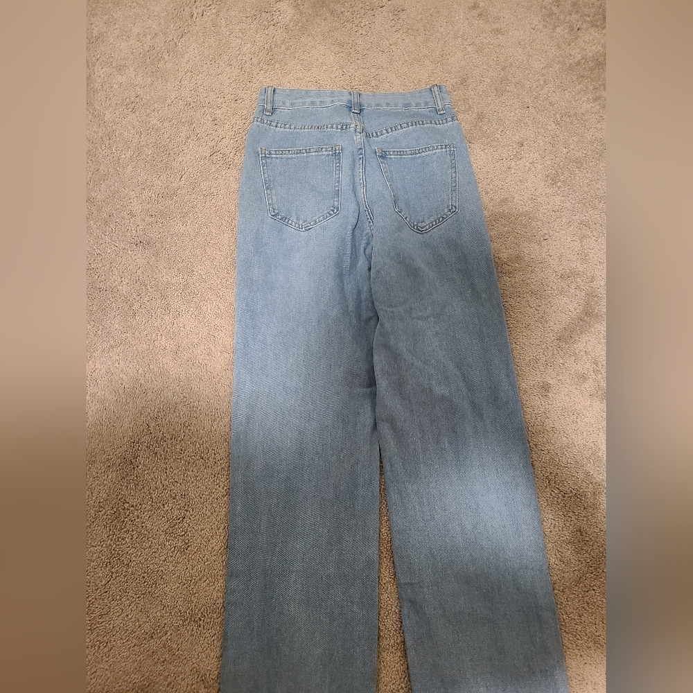 High Rise Mom Jeans - Picture 6 of 6